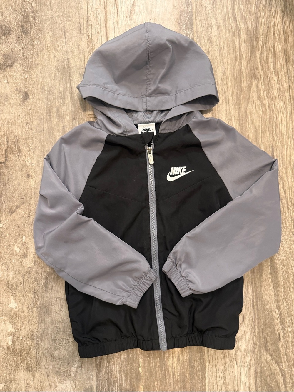 Nike Kids Black and Gray Hooded Windbreaker